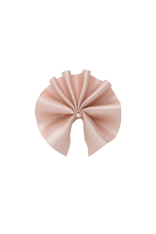 sophisticated bridal hairbands for elegant weddings -Pirouette Clip (1 pc) - Vanilla