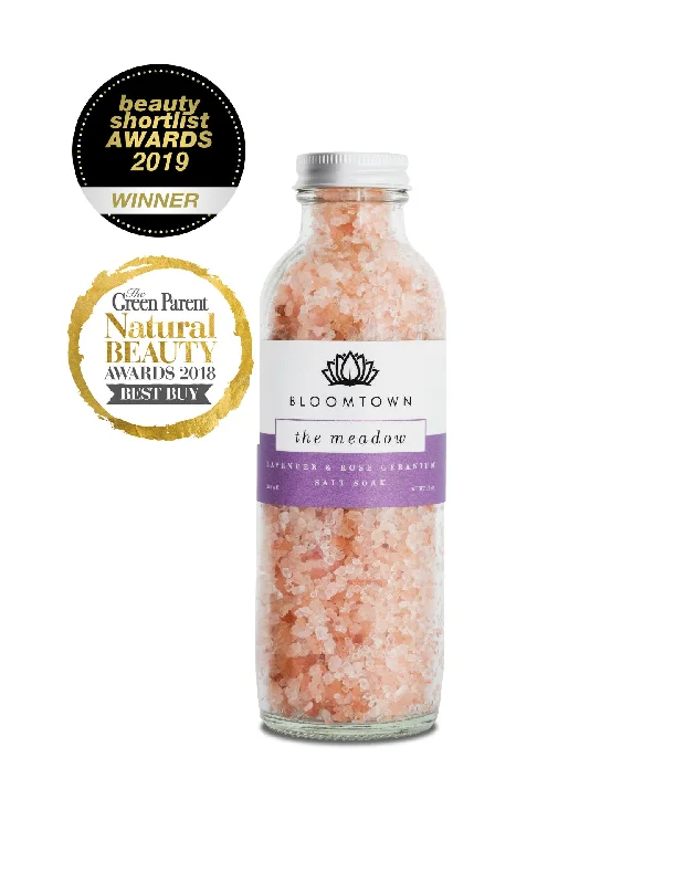 Bloomtown - Pink Himalayan Salt Soak The Meadow