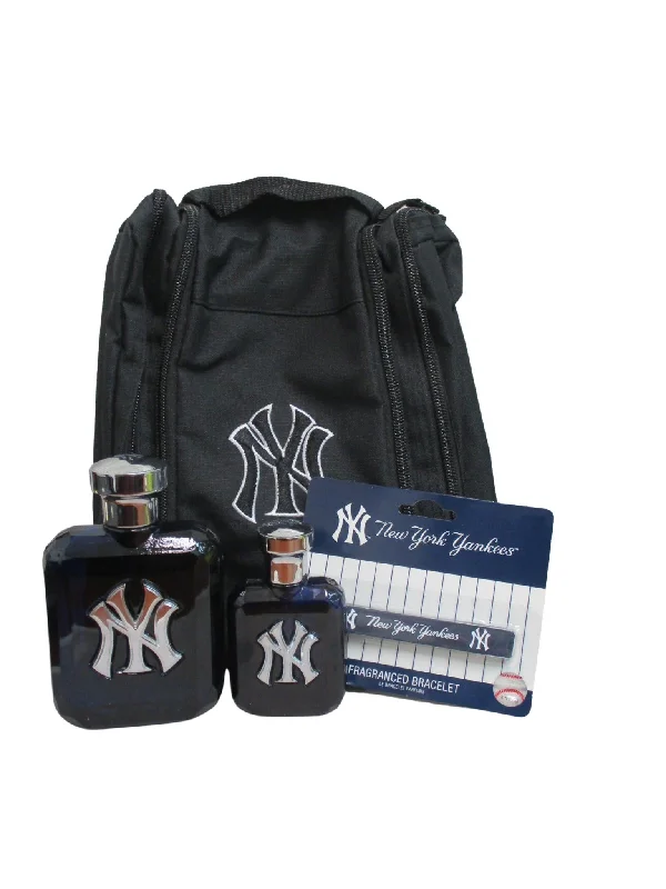 NY Yankees Mens Fragrance Gift Set In Dopp Bag 4 Piece